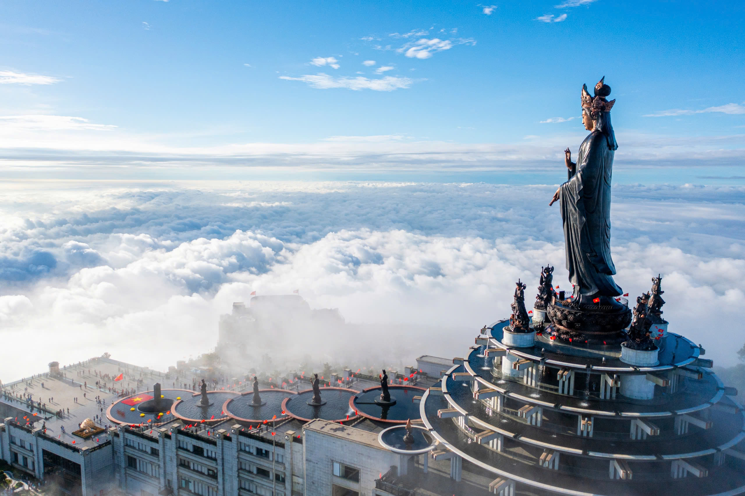 ﻿Địa chỉ đỏ không thể bỏ qua sau khi xem diễu binh tại TP. Hồ Chí Minh dịp 30/4
 - 3